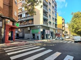 Local En venta en Zaragoza photo 0