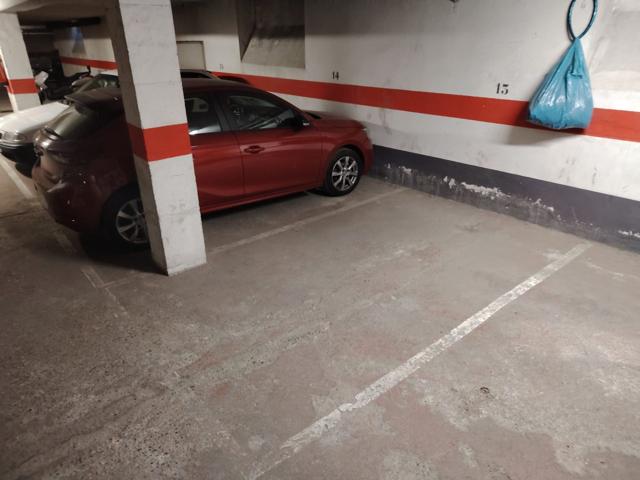 Parking En venta en Zaragoza photo 0
