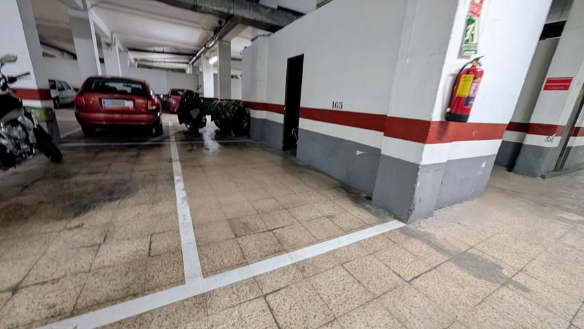 Parking En venta en Zaragoza photo 0