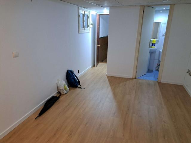 Local En venta en Zaragoza photo 0