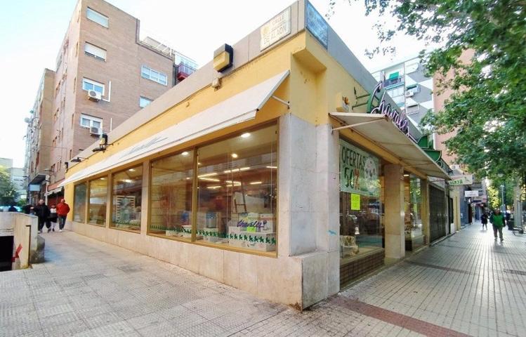Local En alquiler en Zaragoza photo 0