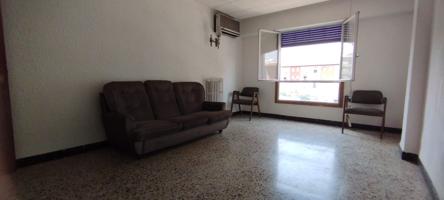 Piso En venta en Zaragoza photo 0