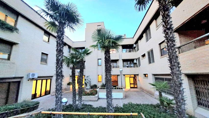 Piso En venta en Zaragoza photo 0