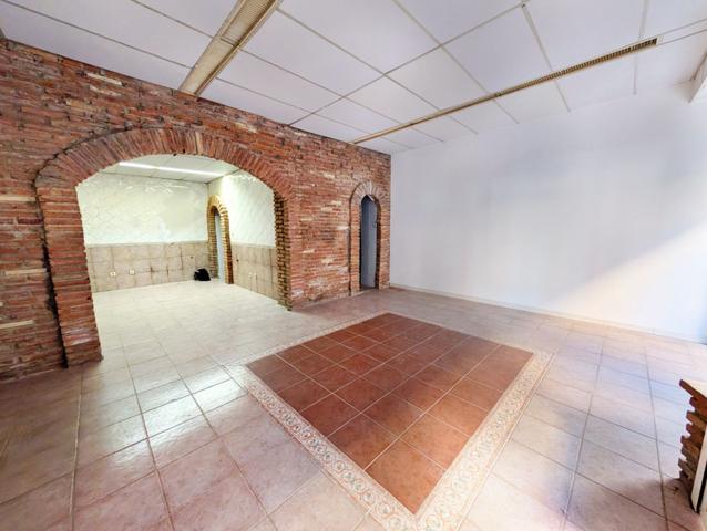 Local En venta en Zaragoza photo 0