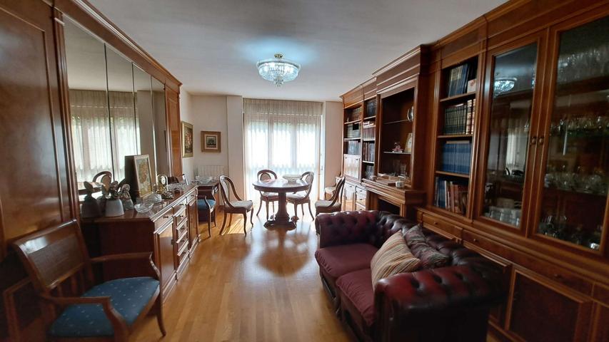 Piso En venta en Zaragoza photo 0