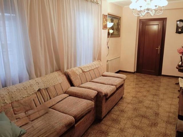 Piso En venta en Zaragoza photo 0