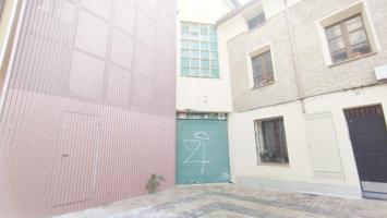 Local En alquiler en Zaragoza photo 0