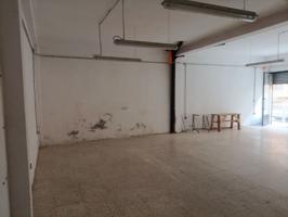 Local En alquiler en Graus photo 0