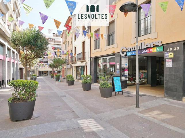 Local en venta en Palafrugell de 44 m2 photo 0