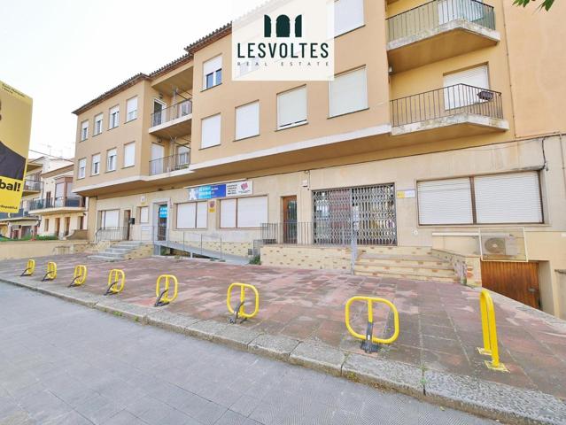 Local en venta en La Bisbal d&#x27;Empordà de 242 m2 photo 0