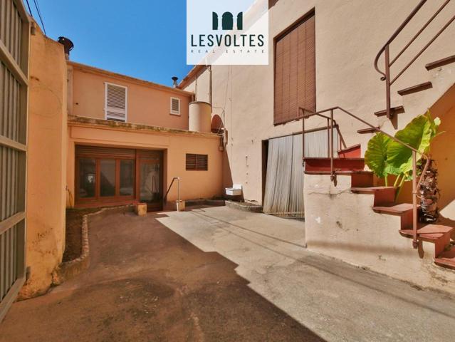 Local en venta en Palafrugell de 500 m2 photo 0