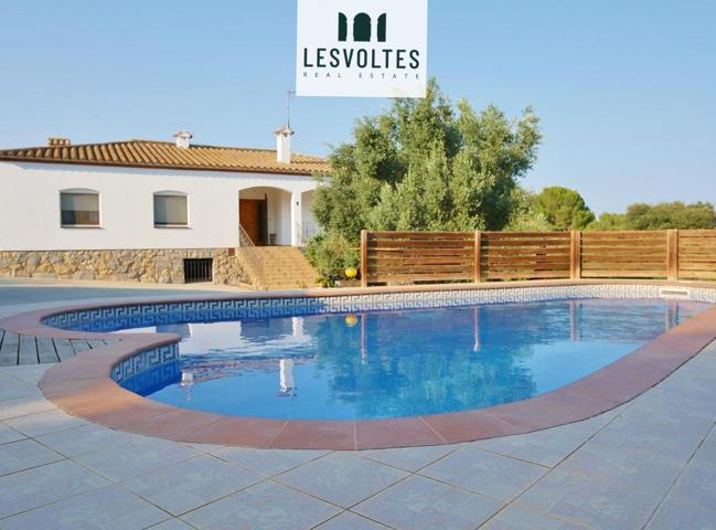 Casa - Chalet en venta en La Tallada d&#x27;Empordà de 150 m2 photo 0