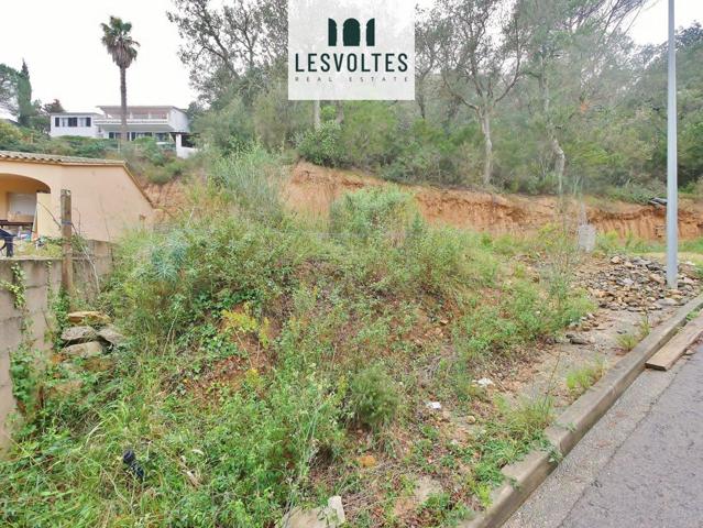 Terreno en venta en Calonge de 653 m2 photo 0