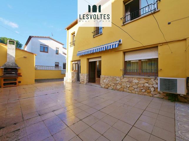 Casa - Chalet en venta en Palafrugell de 259 m2 photo 0