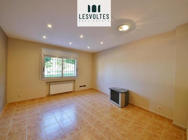 Piso en venta en La Bisbal d&#x27;Empordà de 67 m2 photo 0