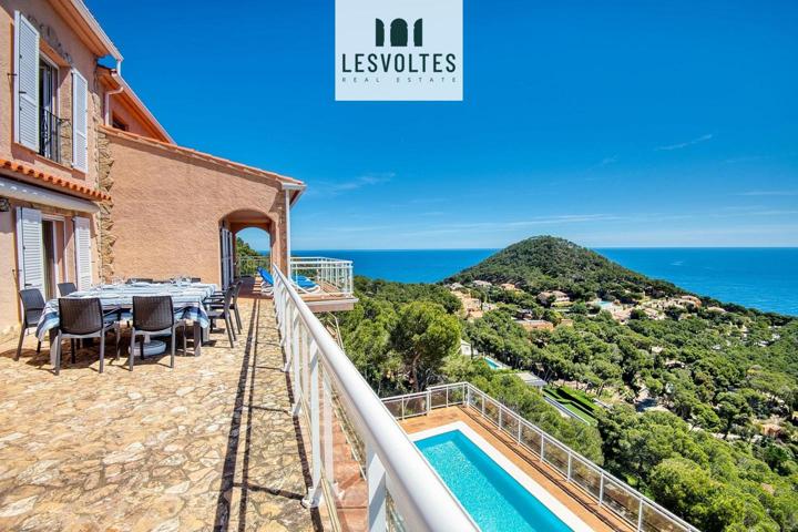 Casa - Chalet en venta en Begur de 410 m2 photo 0