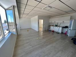 Estudio en una planta con 2 habitaciones. photo 0