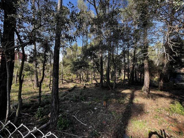 Venta de terreno en Begues photo 0