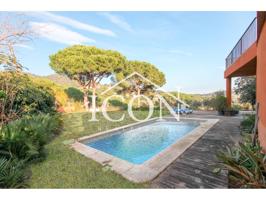 Chalet en venta en Cabrils photo 0