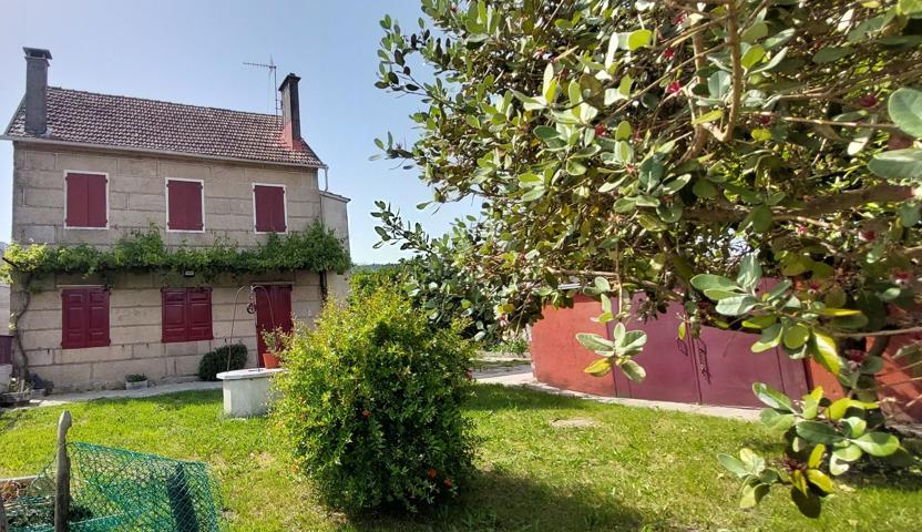 Villa En venta en Vilaboa photo 0