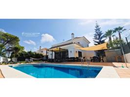 Chalet en venta en El Rompido photo 0