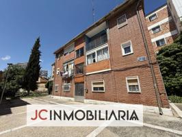 Ideal para INVERSORES!! Piso de 39m2 situado en la calle Este, junto a la plaza de toros de Valladolid. photo 0