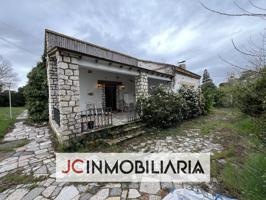 Estupenda casa con parcela de 550m2 en el Pinar de Antequera. photo 0