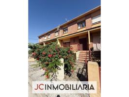 Estupendo chalet adosado en San Miguel del Arroyo. photo 0
