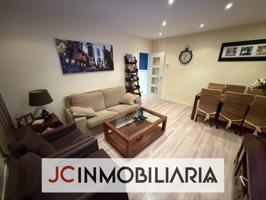 Estupendo piso en perfectas condiciones en la calle Labradores. photo 0