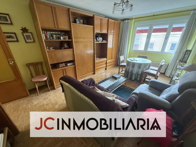 Estupendo apartamento de 62m2 en la calle Nicolás Salmerón. photo 0