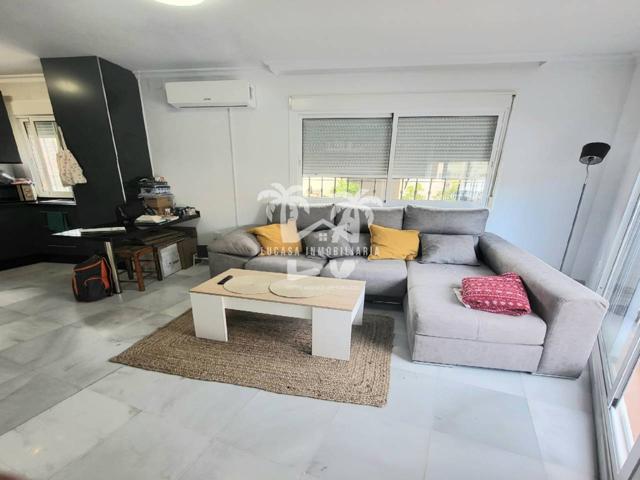 PISO AMPLIO CON MUCHA LUZ DE 1 DORMITORIO CON ARMARIO EMPOTRADO- BENAGALBON PUEBLO - RINCON DE LA VICTORIA photo 0