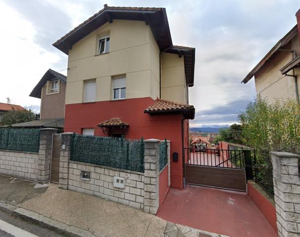 Villa En venta en Santander photo 0