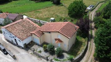 Villa En venta en Molledo photo 0