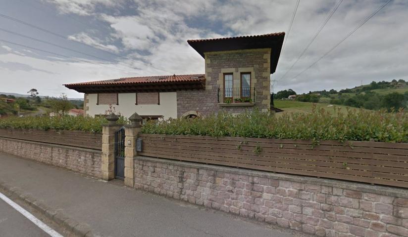Villa En venta en Udías photo 0