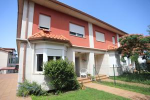 Villa En venta en Piélagos photo 0