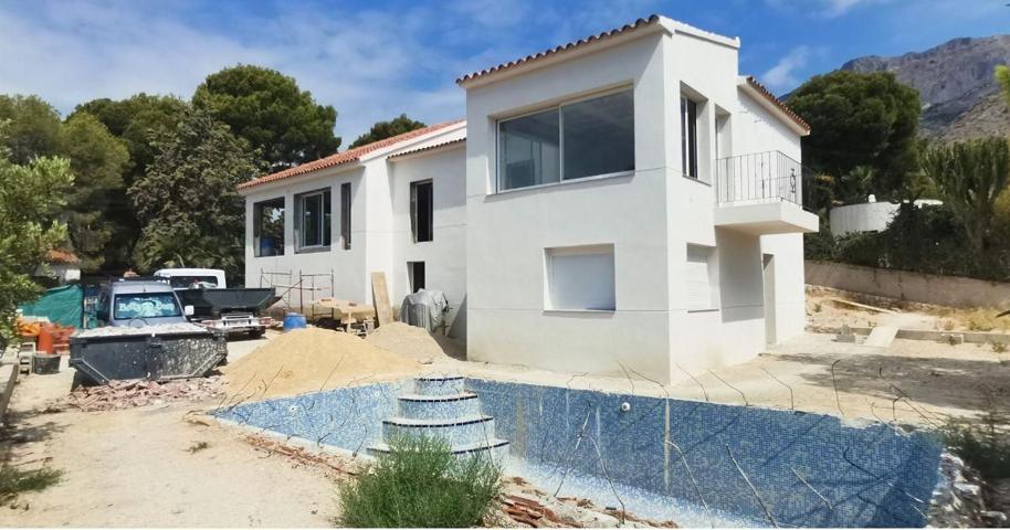 Villa En venta en Altea photo 0