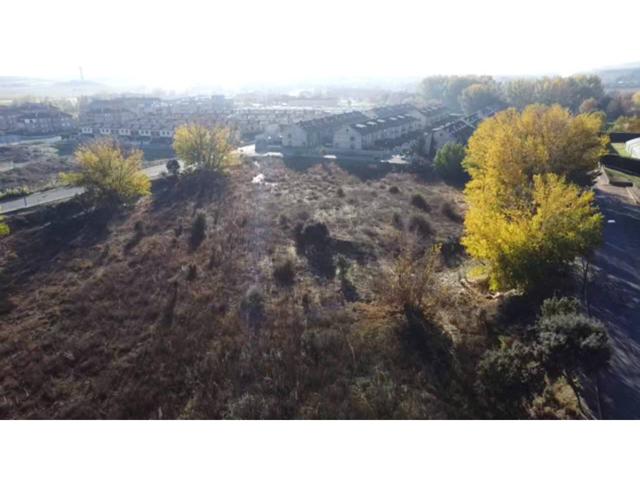 Venta de terreno en Villamayor photo 0