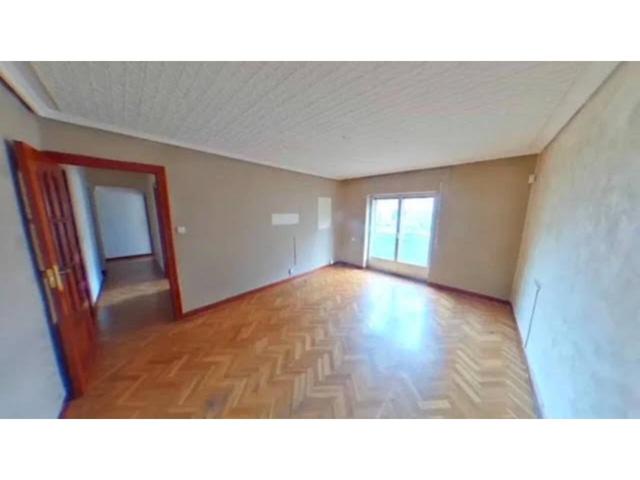 Venta de un piso en Calle Don Quijote photo 0