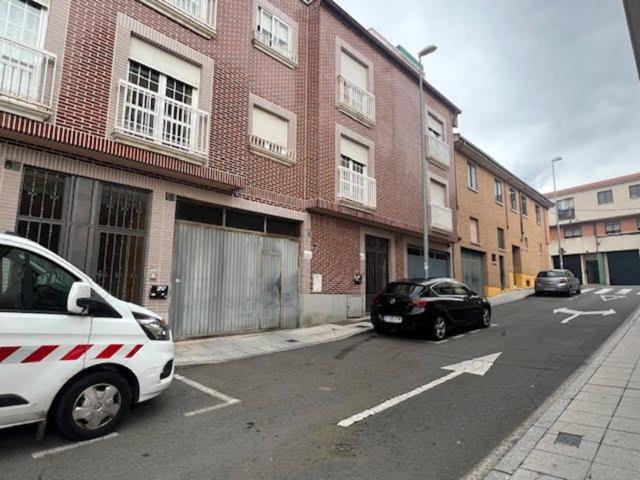 Plaza de garaje photo 0