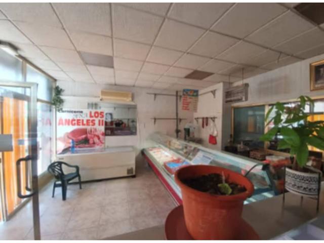 SE TRASPASA NEGOCIO ACTIVO EN GUADIX photo 0