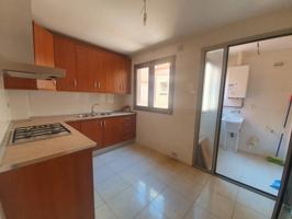 PISO DE VENTA EN GUADIX photo 0