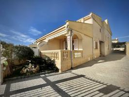 ¡EXCLUSIVO CHALET PAREADO EN SON AMONDA – INCA! photo 0