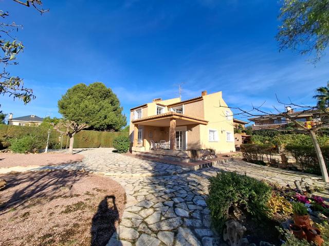 Spacioso Chalet en Almajada - Ravel photo 0