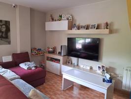 DUPLEX EN VENDA A OLOT photo 0