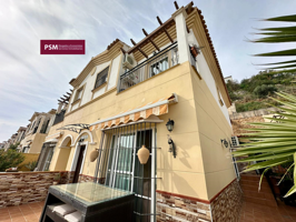 Adosada en Venta en Cala Del Moral, La Málaga photo 0