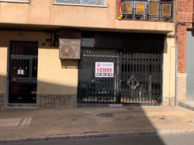 Local comercial en Buñol, zona San Luis photo 0