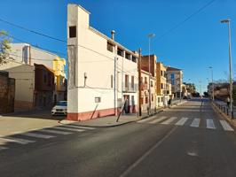 Casa de pueblo en Buñol photo 0