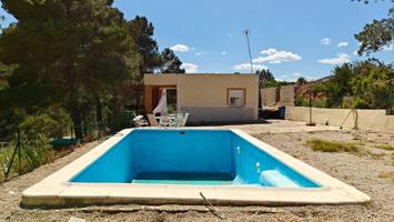 Chalet en Macastre photo 0
