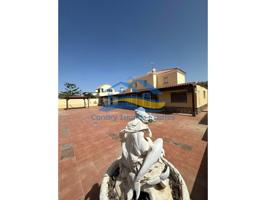 Villa En venta en Puerto Del Rosario photo 0