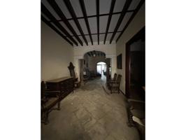 Casa señorial con 3 plantas y sótano en el centro de Manacor photo 0